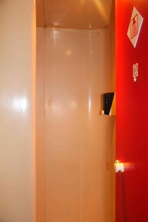Lemon Hotel - Mery Sur Oise/Cergy المظهر الخارجي الصورة